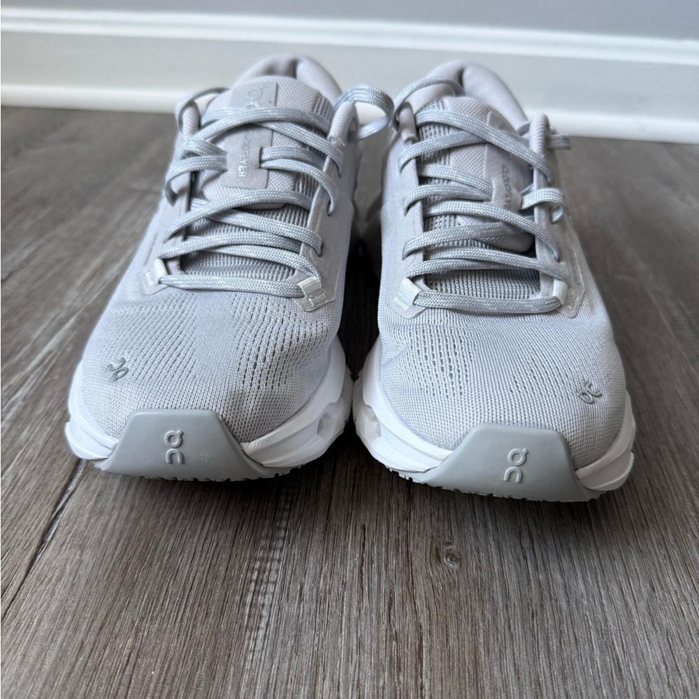 On Running Cloud Flyer 5 Shoes Sneakers Gray Glacier Wolf White Size 8.5 - Picture 4 of 13